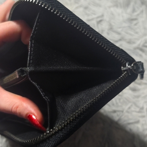 Giorgio Armani Black Wallet - Picture 4 of 8